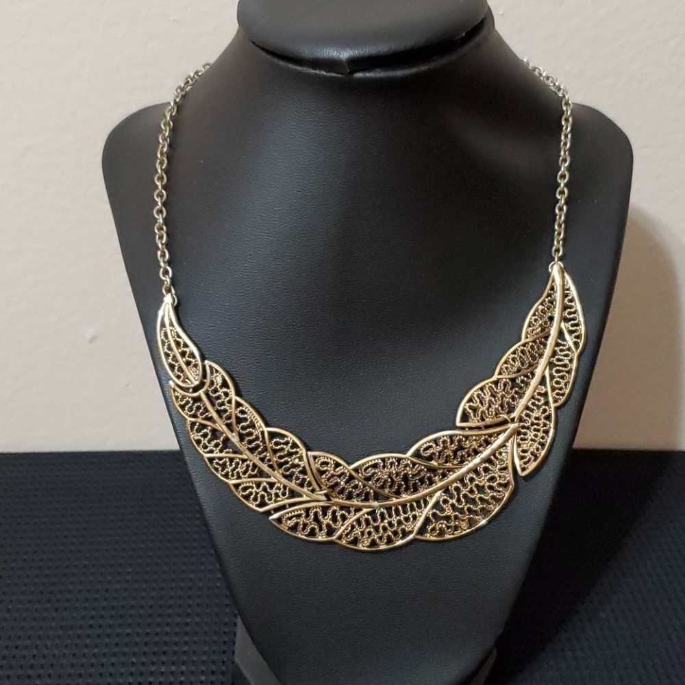 Necklace /Choker